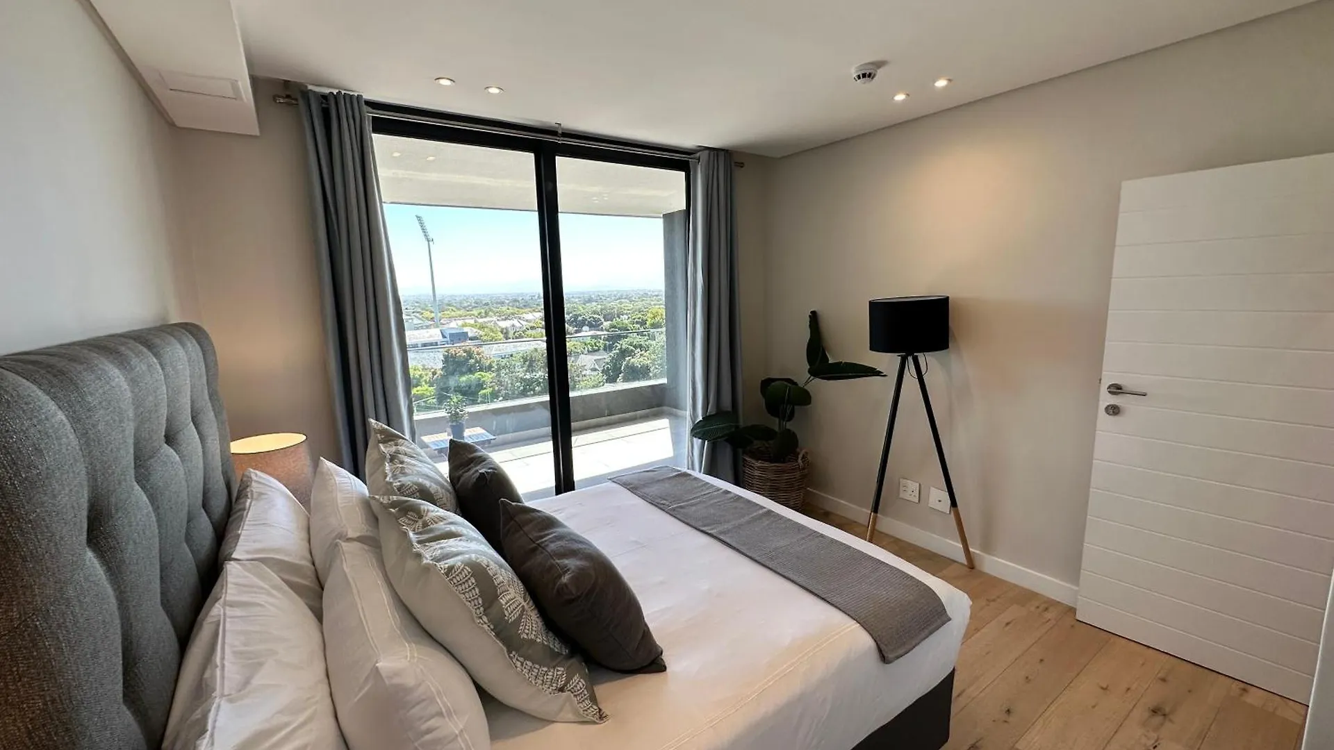 Newlands Peak 9Th Floor Penthouse Apartment Cape Town South Africa