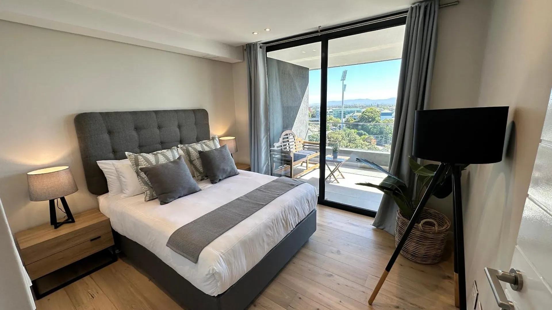 Newlands Peak 9Th Floor Penthouse Apartment Cape Town